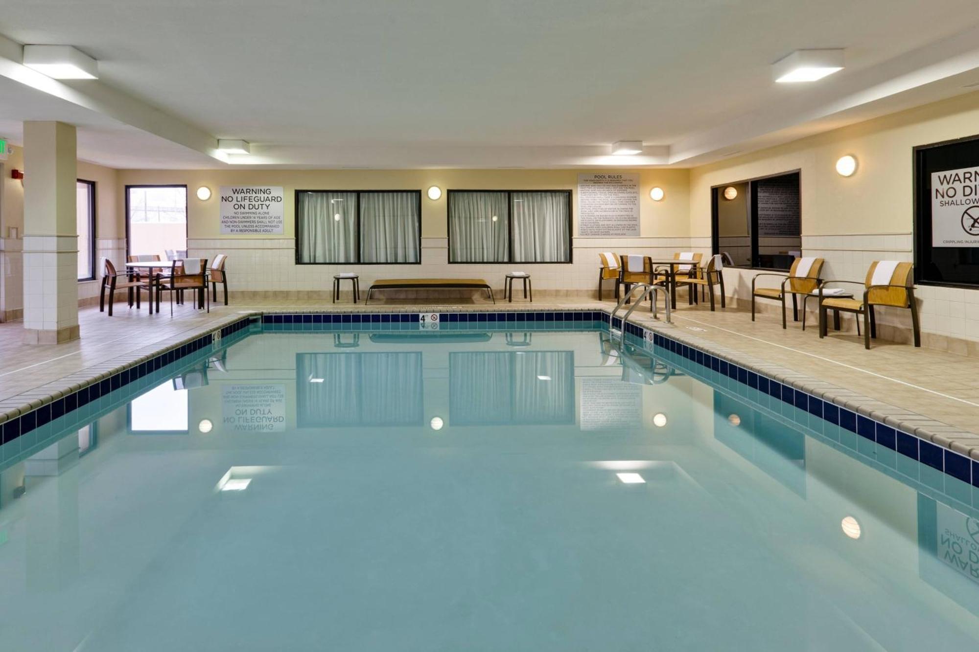 Courtyard Chicago Southeast/Hammond, Indiana Hotel Buitenkant foto